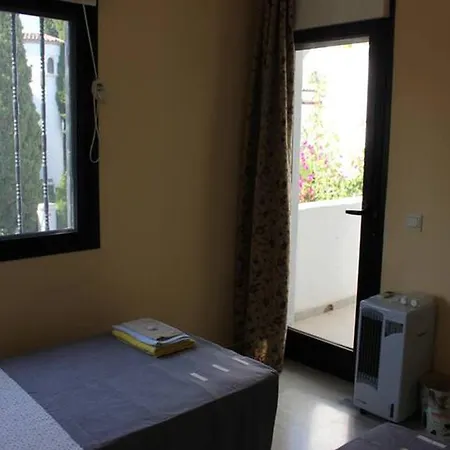 Townhouse Apartment *